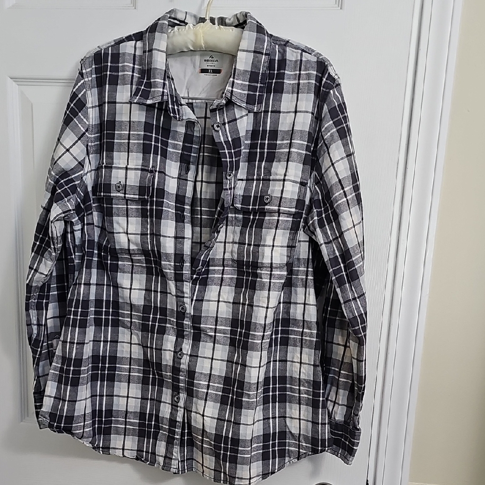 Women's Ridgecut Black, Blue and White Plaid Shirt. Size Xl.